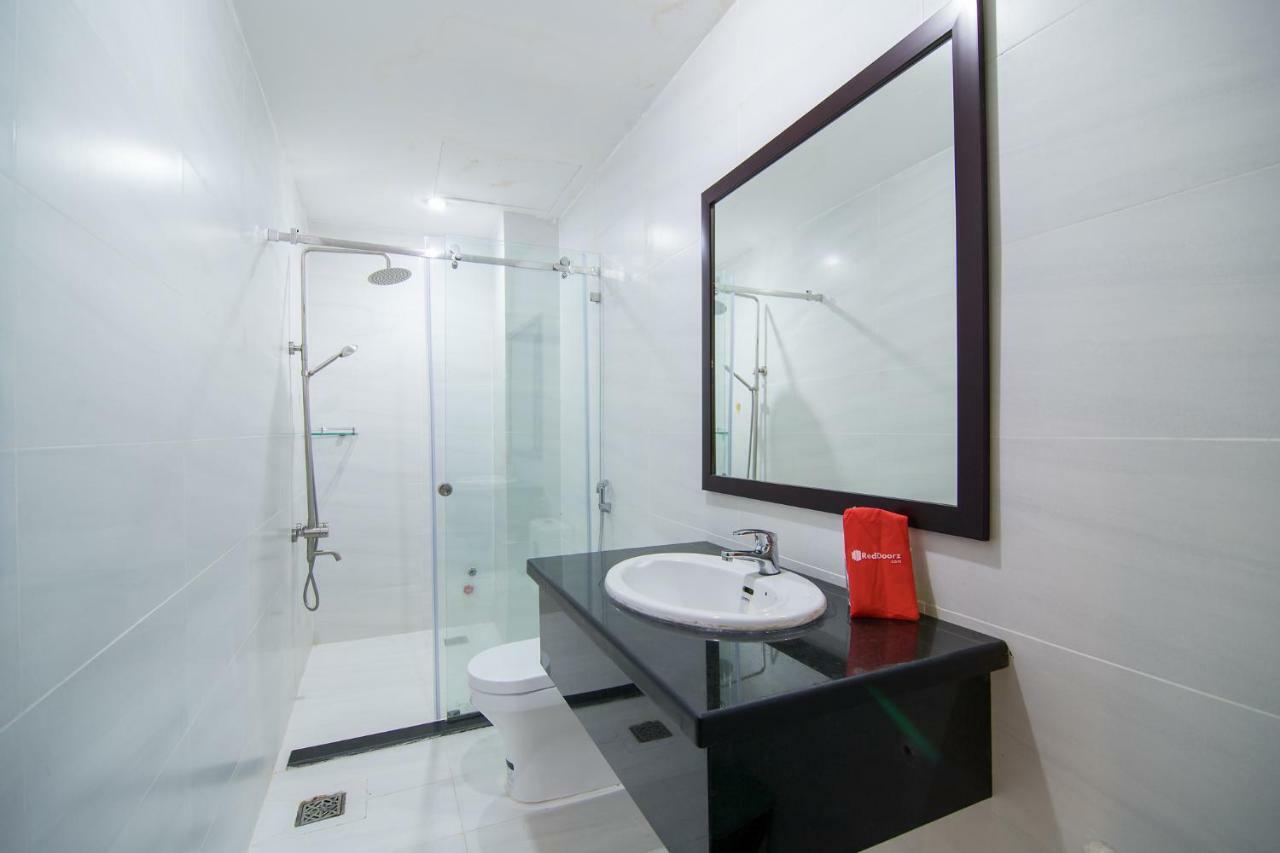 Reddoorz Plus Near Tan Dinh Market Хошимин Экстерьер фото