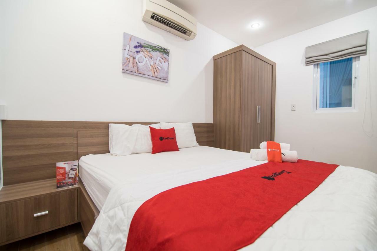 Reddoorz Plus Near Tan Dinh Market Хошимин Экстерьер фото