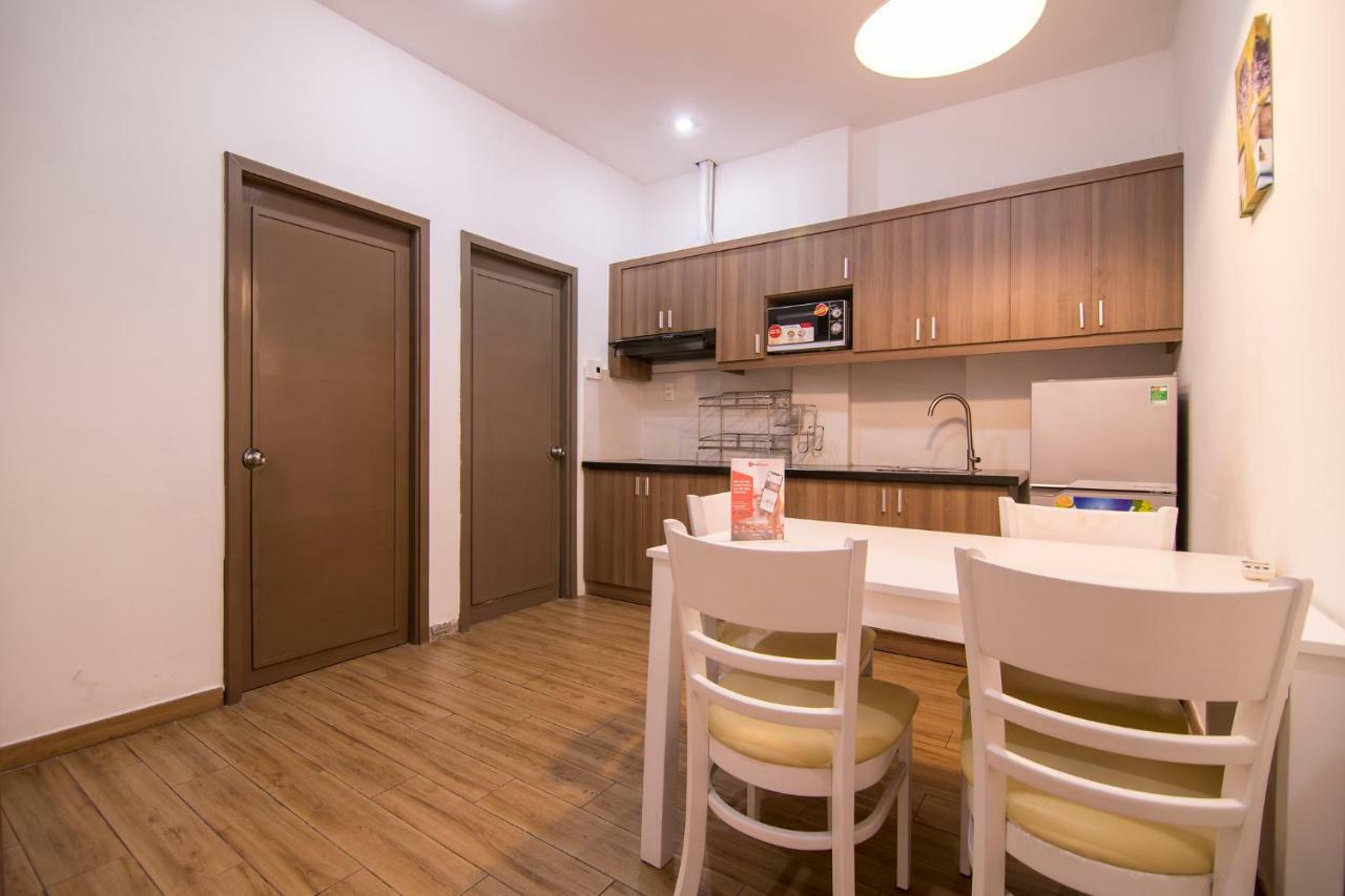 Reddoorz Plus Near Tan Dinh Market Хошимин Экстерьер фото