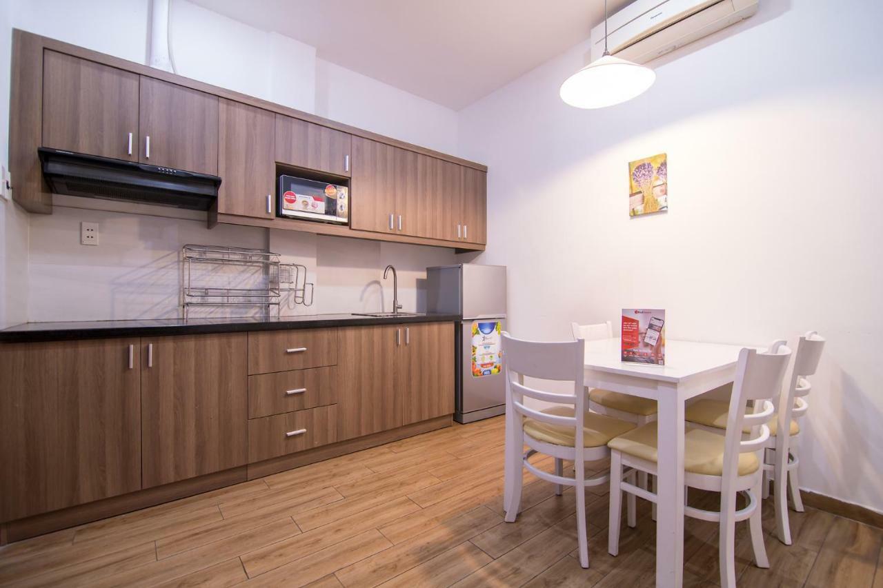Reddoorz Plus Near Tan Dinh Market Хошимин Экстерьер фото