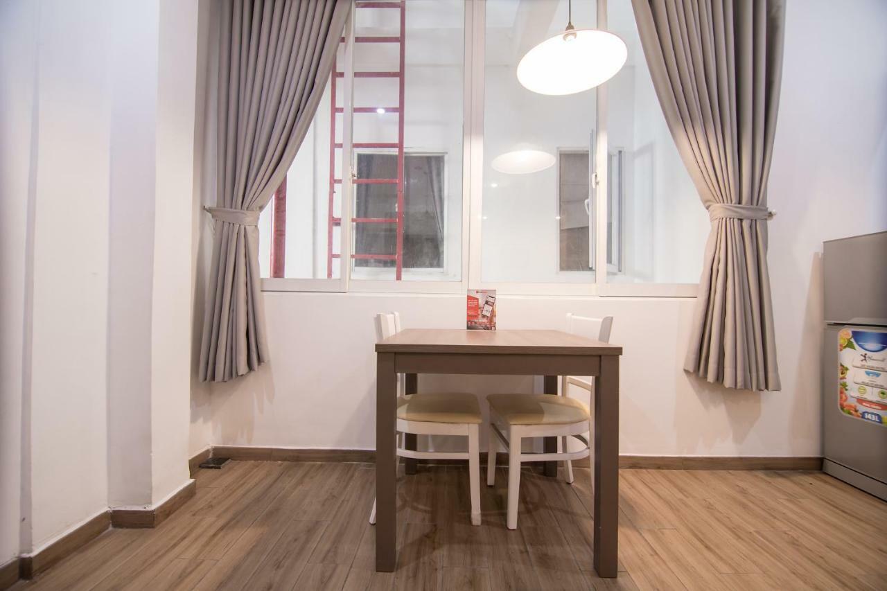 Reddoorz Plus Near Tan Dinh Market Хошимин Экстерьер фото