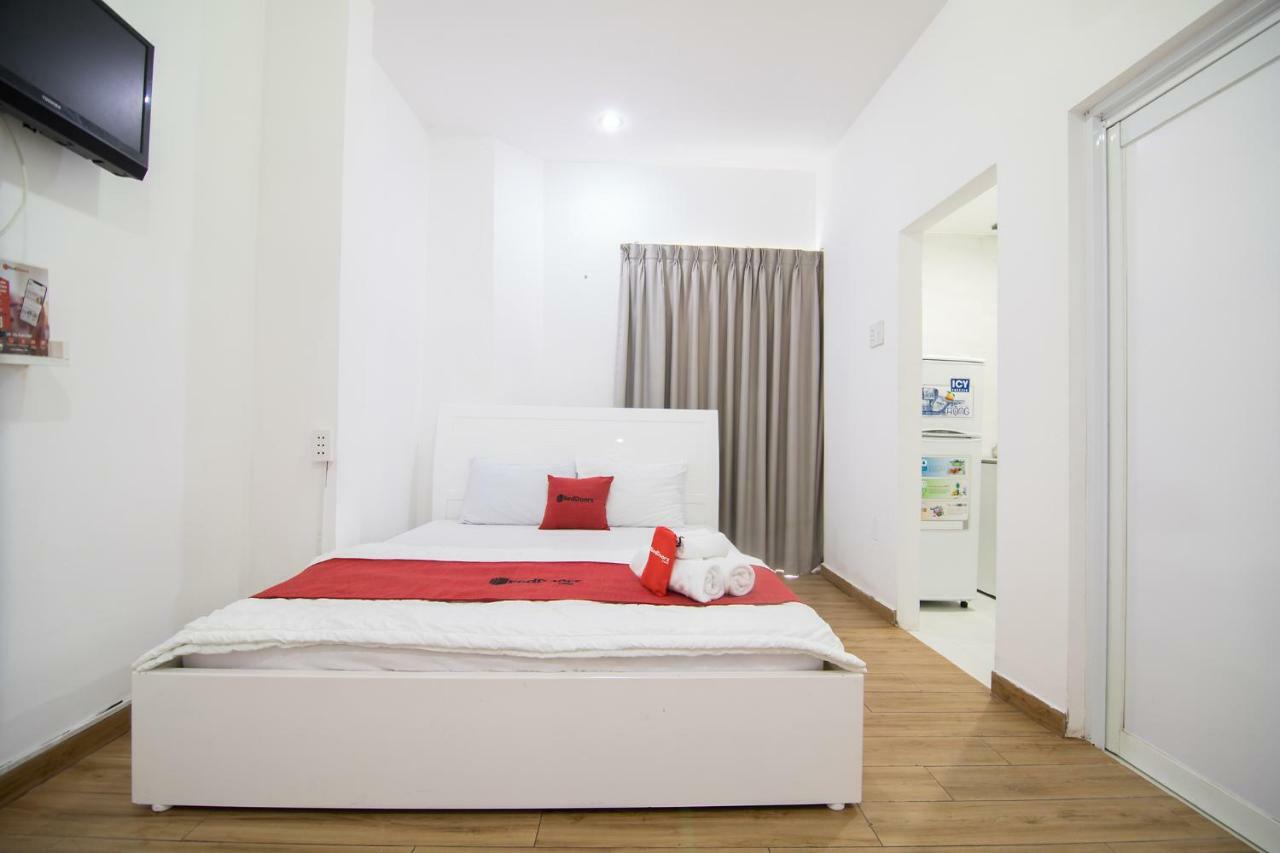 Reddoorz Plus Near Tan Dinh Market Хошимин Экстерьер фото