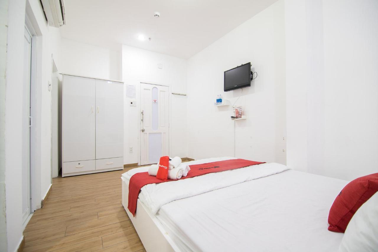 Reddoorz Plus Near Tan Dinh Market Хошимин Экстерьер фото